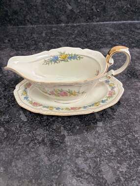 Black Knight Adelphia Gravy Boat with Attached Underplate Waldenburg Germany